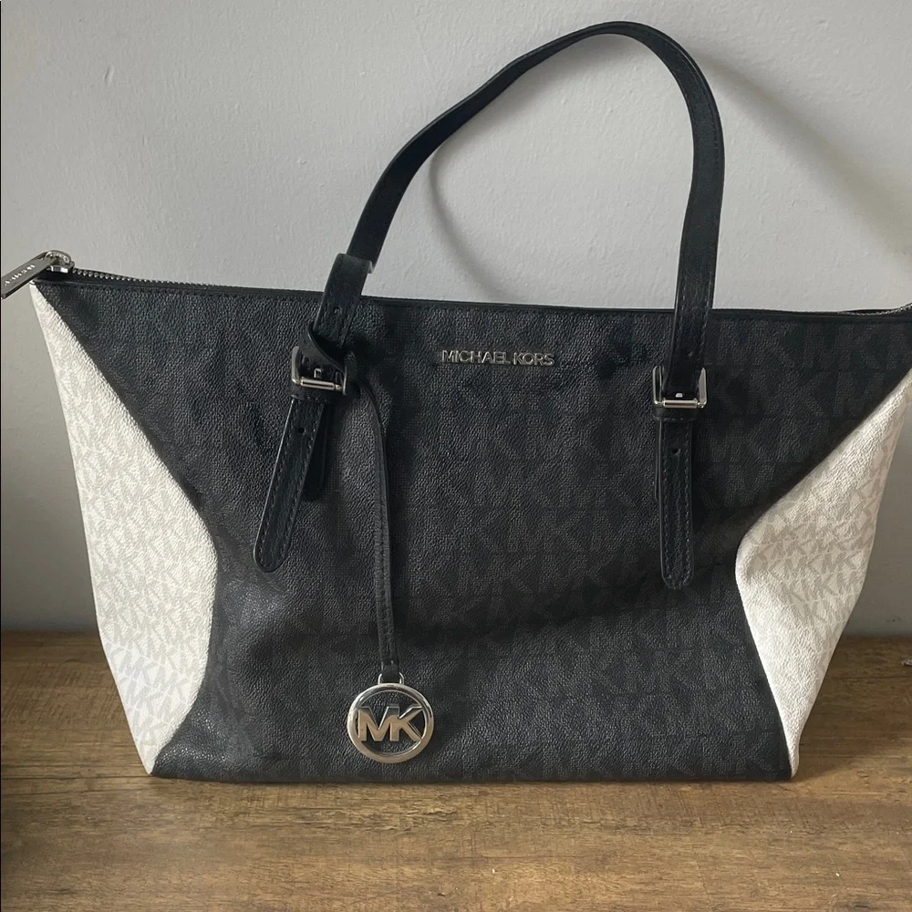 Michael Kors Black and Cream Signature Tote